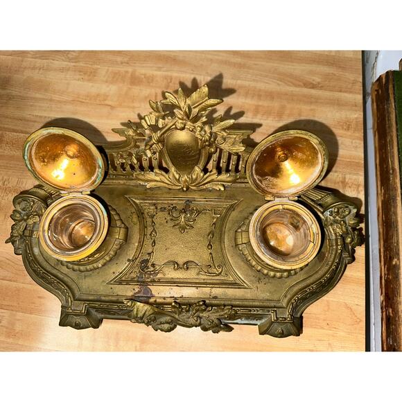 ANTIQUE 19TH CENTURY FRENCH BRASS DOUBLE INKWELL WITH GERMAN INSCRIPTION - Picture 6 of 11